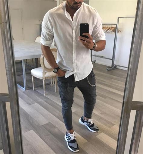 mirror pics for guys|Creative Ideas for Guys Taking Mirror Pics